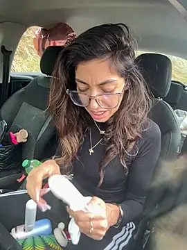 Snapshot of amanilouve chatting on 02/17/26, 11:40 amanilouve online show from 02/17/26, 11:40