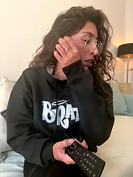 amanilouve online show from 10/16/25, 11:29