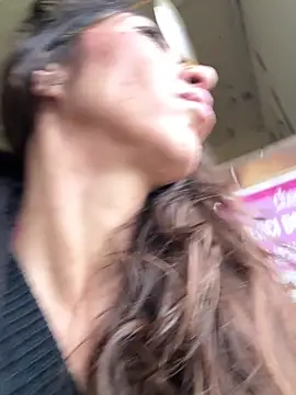 amanilouve online show from 11/06/25, 11:47