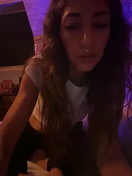 Snapshot of amanilouve chatting on 03/08/26, 08:45 amanilouve online show from 03/08/26, 08:45