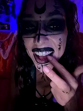 amanilouve online show from 10/31/25, 12:29