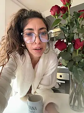 Snapshot of amanilouve chatting on 02/15/26, 09:08 amanilouve online show from 02/15/26, 09:08