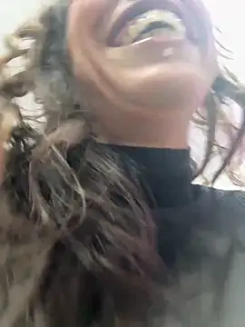 Snapshot of amanilouve chatting on 03/13/26, 12:10 amanilouve online show from 03/13/26, 12:10