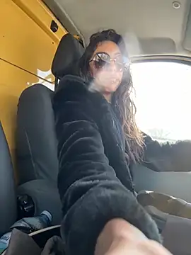 Snapshot of amanilouve chatting on 03/05/26, 10:12 amanilouve online show from 03/05/26, 10:12