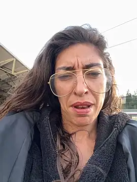 amanilouve online show from 11/12/25, 03:16