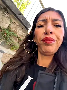 amanilouve online show from 11/04/25, 11:47