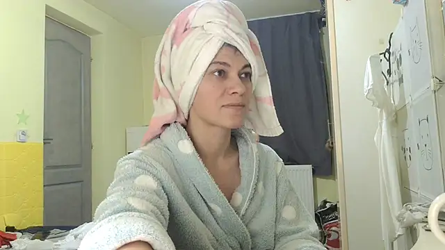 Snapshot of MercyLove chatting on 02/12/26, 02:50 MercyLove online show from 02/12/26, 02:50