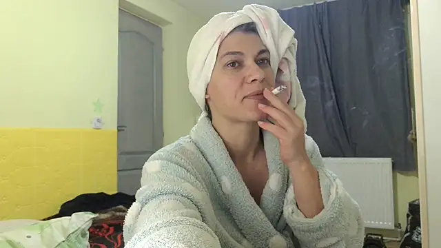 Snapshot of MercyLove chatting on 02/25/26, 05:02 MercyLove online show from 02/25/26, 05:02
