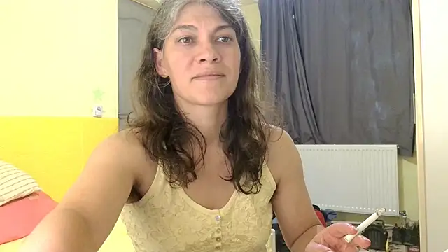 Snapshot of MercyLove chatting on 05/20/26, 06:16 MercyLove online show from 05/20/26, 06:16