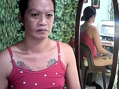 yummy 21xxx online show from 11/26/25, 01:11