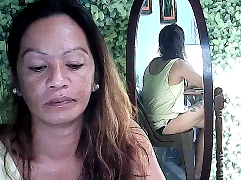 yummy 21xxx online show from 12/03/25, 02:16