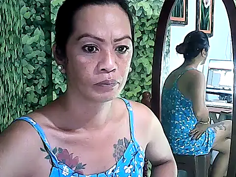 yummy 21xxx online show from 10/30/25, 07:22