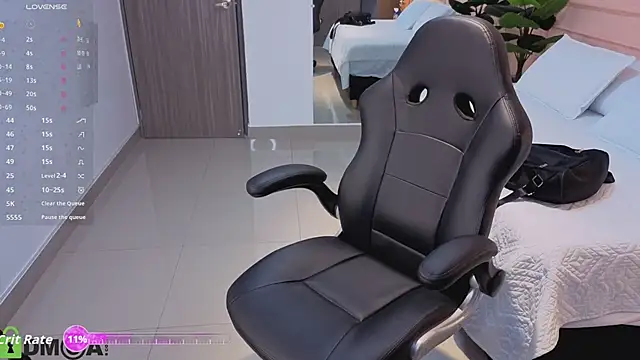 Snapshot of ROSE__15 chatting on 01/19/26, 11:47 ROSE 15 online show from 01/19/26, 11:47