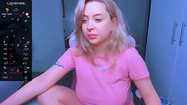 MonaLauu online show from 02/05/25, 11:17