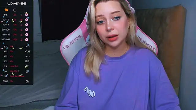 MonaLauu online show from 09/28/25, 02:07