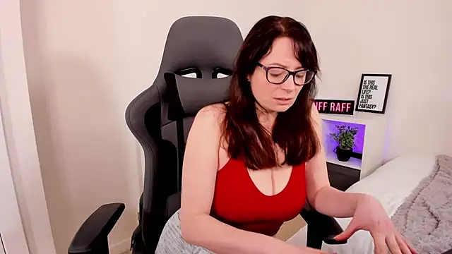 LucieWinters UK online show from 01/15/26, 11:02