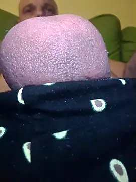 Ladyshaker82 online show from 04/10/26, 01:56