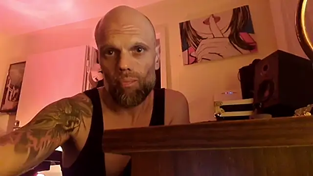 Snapshot of Ladyshaker82 chatting on 11/02/25, 06:07 Ladyshaker82 online show from 11/02/25, 06:07