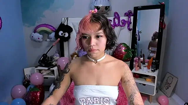 Snapshot of katalina_garcia chatting on 01/27/25, 11:43 katalina garcia online show from 01/27/25, 11:43