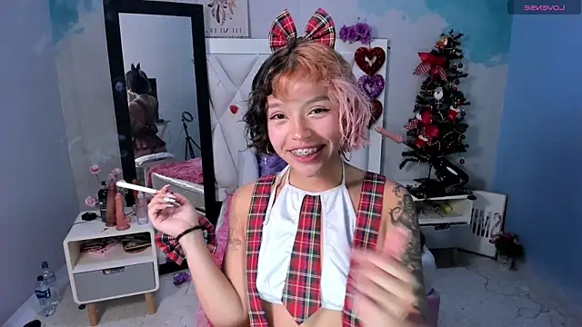 Snapshot of katalina_garcia chatting on 01/06/25, 01:53 katalina garcia online show from 01/06/25, 01:53