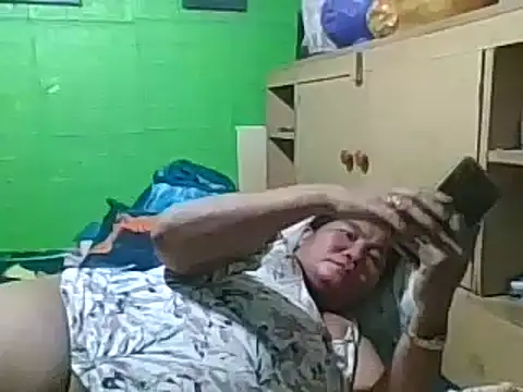 Snapshot of pinay_wild_mature chatting on 03/15/25, 05:04 pinay wild mature online show from 03/15/25, 05:04