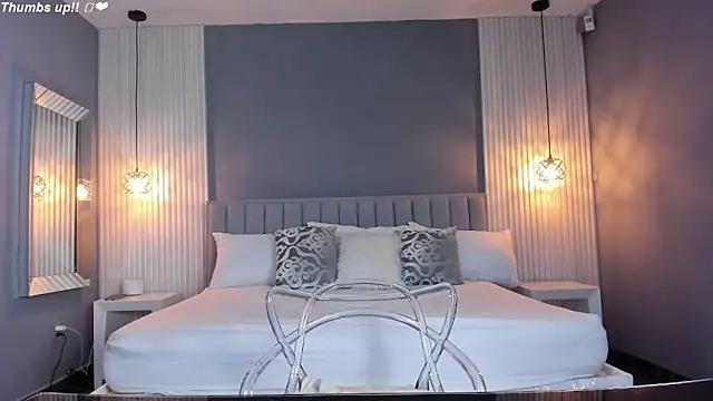 Snapshot of ValeryNova chatting on 03/13/25, 02:33 ValeryNova online show from 03/13/25, 02:33
