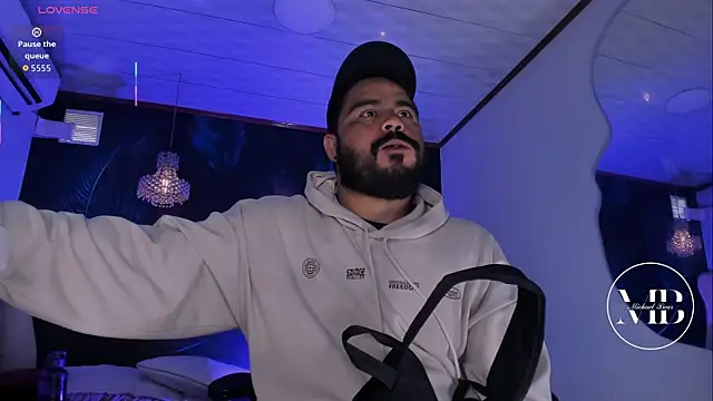 MichaelBear  online show from 11/05/25, 01:25