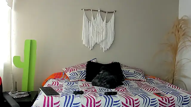 Snapshot of bonny_choke chatting on 10/02/25, 06:22 bonny choke online show from 10/02/25, 06:22