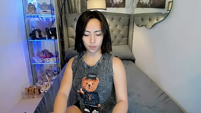 reighnempress online show from 11/08/25, 03:32