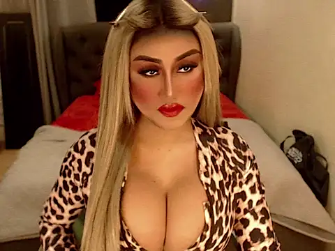 MISTRESS OF EVILCUMxx online show from 11/30/25, 02:18