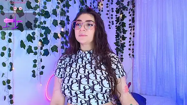 Samii Evans online show from 11/18/25, 01:32