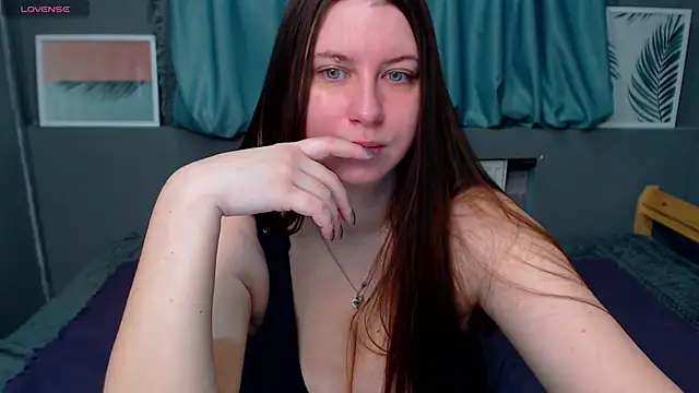 Snapshot of LiyaSilve chatting on 01/23/25, 03:05 LiyaSilve online show from 01/23/25, 03:05