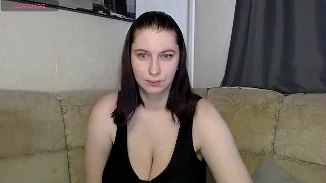 LiyaSilve online show from 11/29/25, 08:25