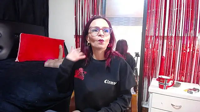 Miss ellien online show from 01/05/26, 05:38