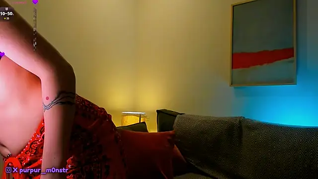 Snapshot of purpurmonstr chatting on 10/05/25, 07:37 purpurmonstr online show from 10/05/25, 07:37