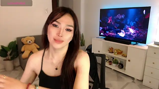 Snapshot of LoveMarieFoxxx chatting on 04/21/26, 05:03 LoveMarieFoxxx online show from 04/21/26, 05:03