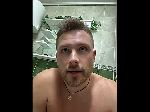 Snapshot of MartinBrandon chatting on 05/26/26, 12:31 MartinBrandon online show from 05/26/26, 12:31