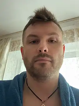 Snapshot of MartinBrandon chatting on 04/30/26, 11:28 MartinBrandon online show from 04/30/26, 11:28