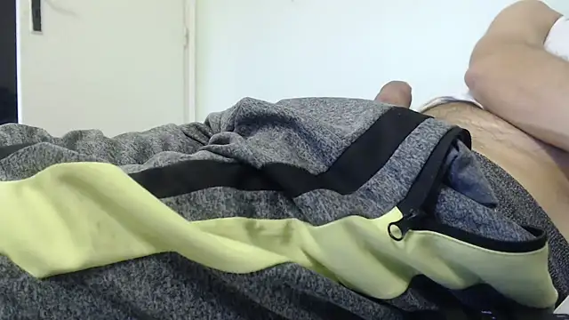 Snapshot of VASKOS178 chatting on 11/12/25, 10:19 VASKOS178 online show from 11/12/25, 10:19