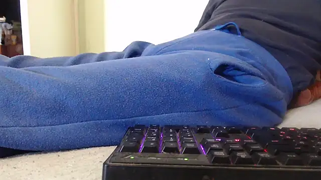 Snapshot of VASKOS178 chatting on 11/29/25, 12:05 VASKOS178 online show from 11/29/25, 12:05