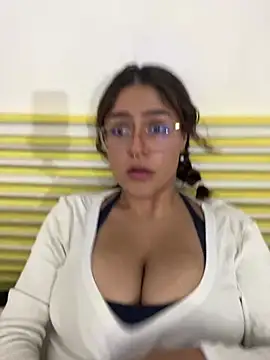 Juliana News online show from 01/11/26, 01:56