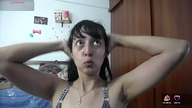 Moon lunita online show from 11/13/25, 04:00