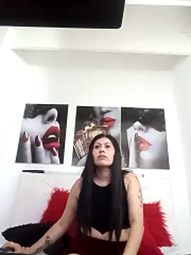 Tania mature online show from 02/12/26, 05:34