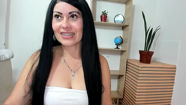 Snapshot of Tania_mature chatting on 09/26/25, 05:53 Tania mature online show from 09/26/25, 05:53