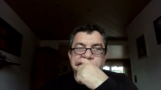 Snapshot of Nobbie444 chatting on 11/13/25, 10:41 Nobbie444 online show from 11/13/25, 10:41