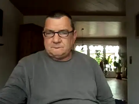 Snapshot of Nobbie444 chatting on 05/16/26, 09:52 Nobbie444 online show from 05/16/26, 09:52