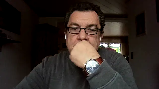 Nobbie444 online show from 11/19/25, 09:20