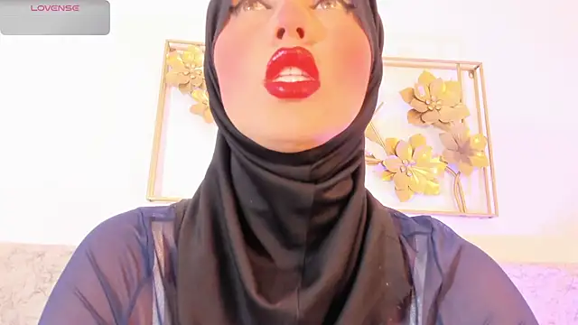 Snapshot of hanajameela chatting on 09/18/25, 11:35 hanajameela online show from 09/18/25, 11:35