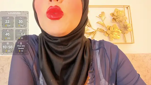 Snapshot of hanajameela chatting on 11/28/25, 11:43 hanajameela online show from 11/28/25, 11:43