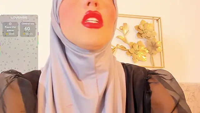 Snapshot of hanajameela chatting on 10/13/25, 11:45 hanajameela online show from 10/13/25, 11:45